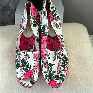 Bally vintage Floral Peep-Toe Women's Shoes
